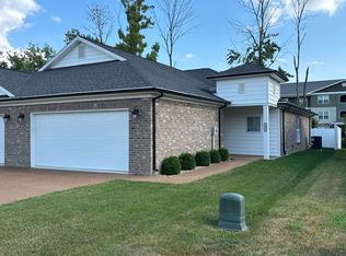 8599 Pebble Creek Dr, Newburgh, IN 47630