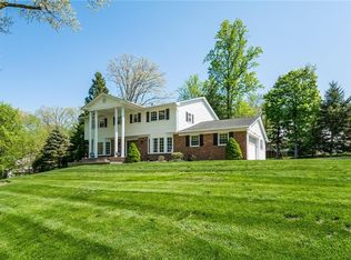 49 Woodhaven Dr, New City, NY 10956