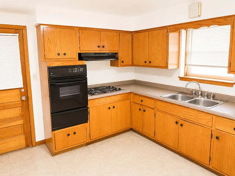 7560 Waukegan Rd #GC — Photo 6