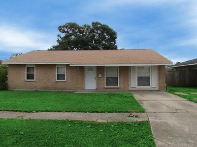 437 Willowbrook Dr, Gretna, LA, 70056