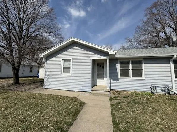 1020 E 12th St, Fremont, NE 68025