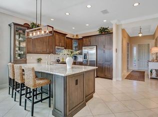 3423 Baltic Dr, Naples, FL 34119