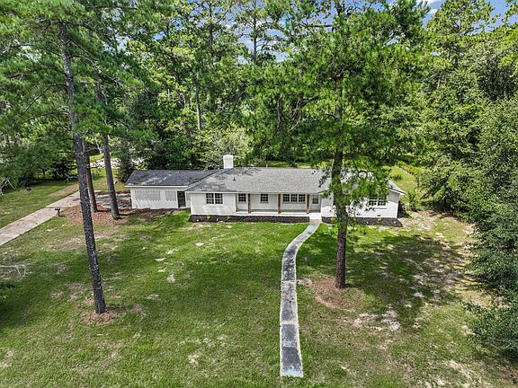 3rd image of 2501 S Hibiscus Rd