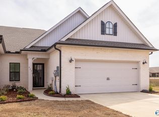 473 Raleigh Elm Dr SW, Huntsville, AL 35824