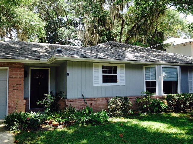 2nd image of 9 Surfcrest St
