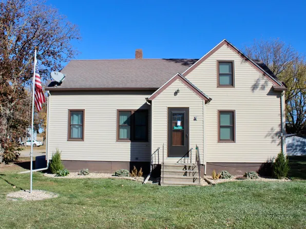 10221 Bixby Ln, Blooming Prairie, MN 55917