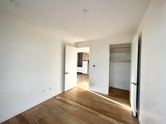 Rented by Rentopia | media 66