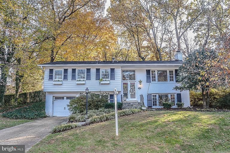 1st image of 2529 W Meredith Dr