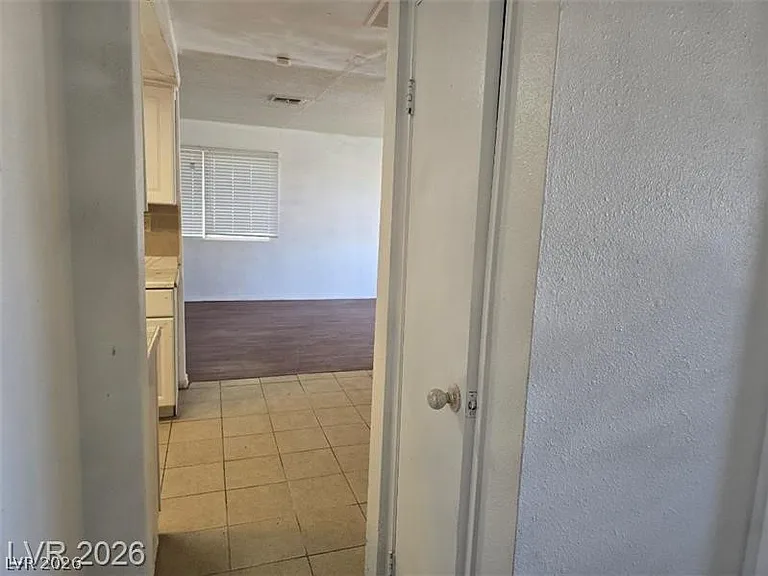 817 Duquesne Ave — Photo 13
