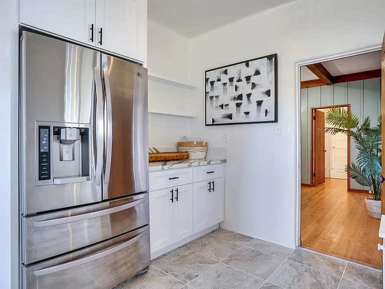 5991 Hellman Ave — Photo 17