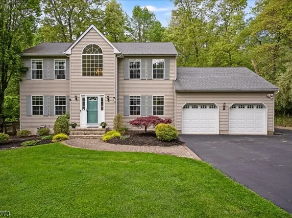 4 Pembrook Ct, Liberty Twp., NJ 07838