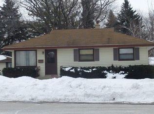 1935 W Alvina Ct, Milwaukee, WI 53221