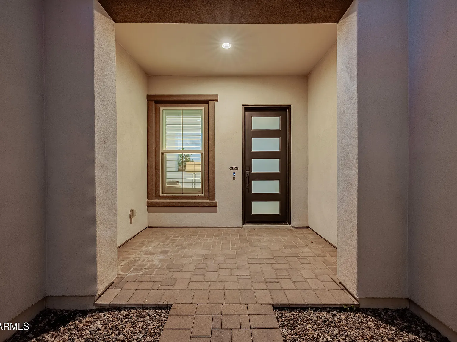 4 bed, 3.5 bath, 3022 sqft, $3,495 — Photo 2