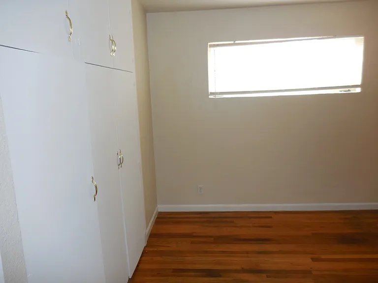 701 W Yandell Dr #12-1 — Photo 11
