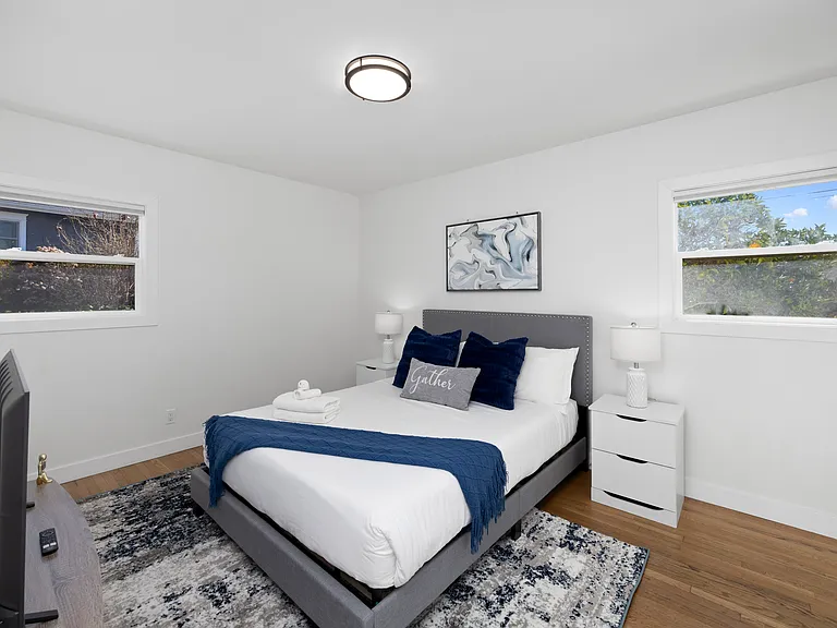 18132 Rainier Dr — Photo 23
