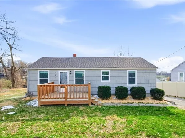 5609 N Walnut St, Kansas City, MO 64118