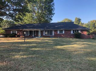 3625 E Whitehall Dr, Springfield, MO 65809