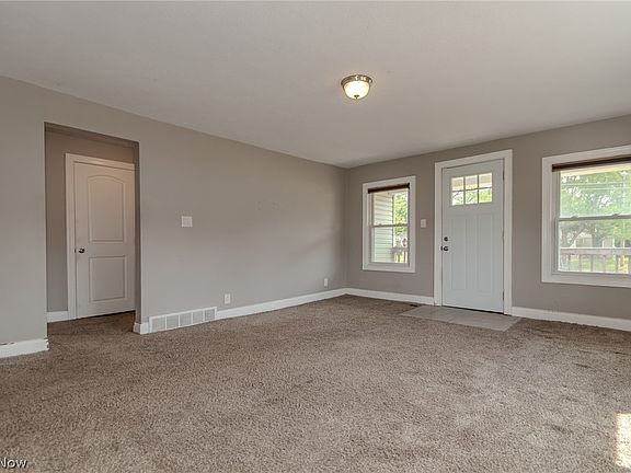 4th image of 6334 W 130th St