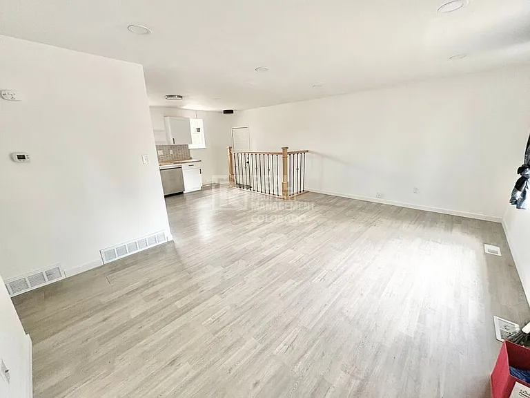 15306 E Brown Pl — Photo 2