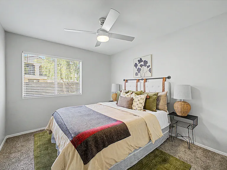 143 N Danyell Ct — Photo 10