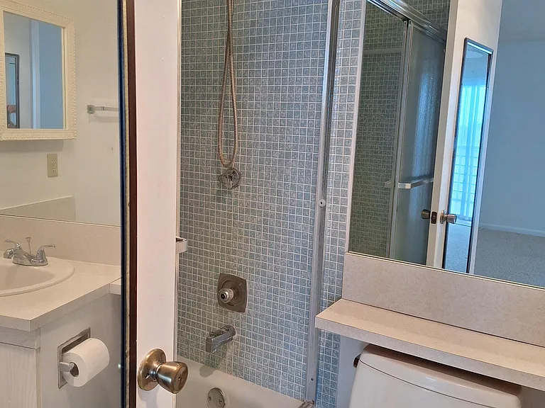 4007 Cornwall Dr #4007-A — Photo 11