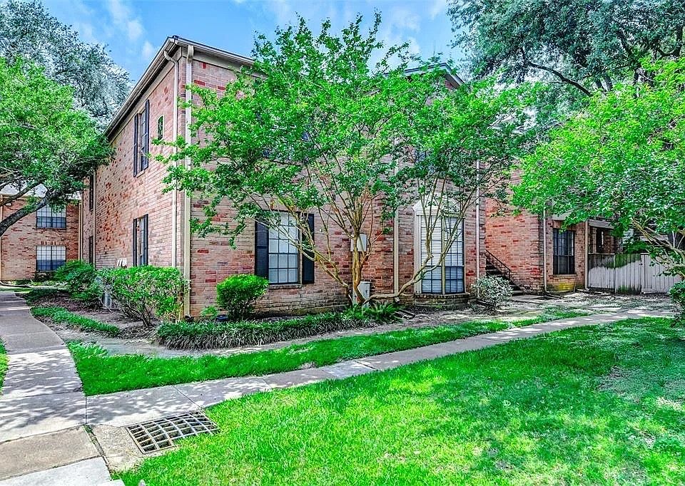 1st image of 2255 Braeswood Park Dr APT 200