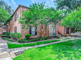 2255 Braeswood Park Dr APT 200, Houston, TX 77030