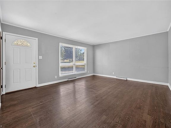 4th image of 1707 E Cone Blvd