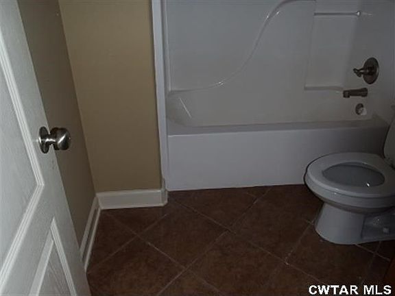 2nd image of 25 Brooksies Pond Dr