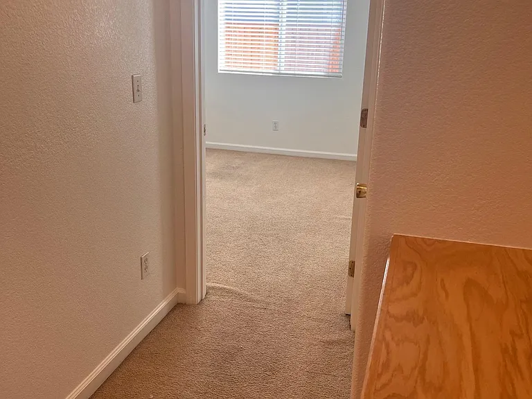 2357 Saint Augustine Dr — Photo 19