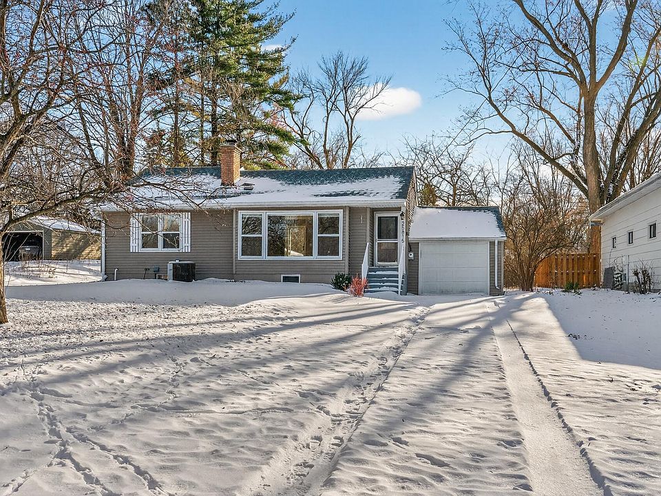 1st image of 25815 Wild Rose Ln