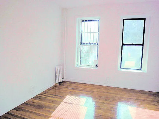 Rented by DSA Realty | media 35