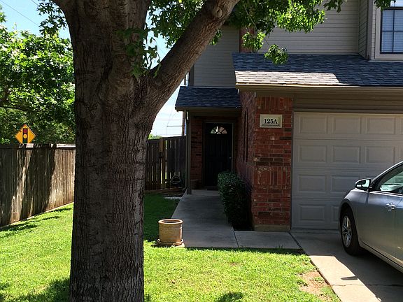 2nd image of 125 Wildwood Ct APT A