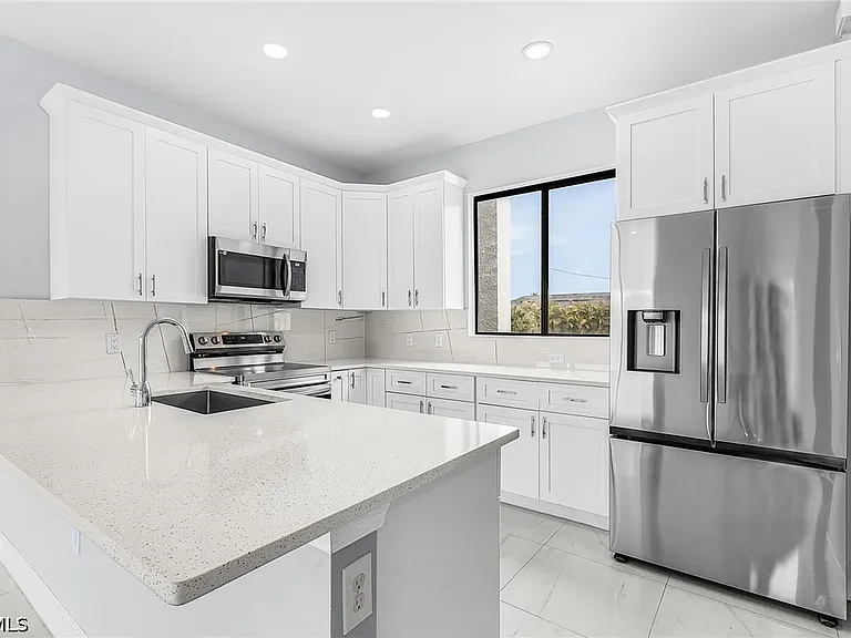 2427 Tropicana Pkwy W — Photo 5