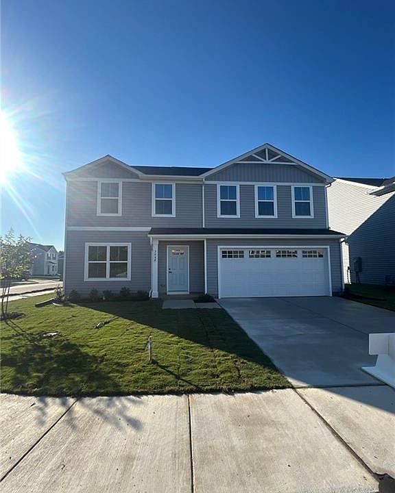 1st image of 3094 Houston Dr