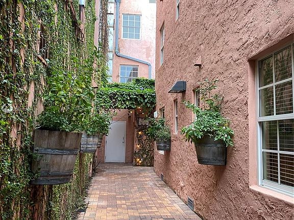 5th image of 405 Espanola Way #1