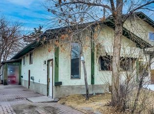 190 S Whitefield Dr NE, Calgary, AB T1Y5J2