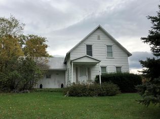 137 Eggleston Ln, Westport, NY 12993