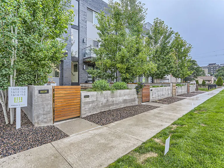 1608 Irving St #4 — Photo 27