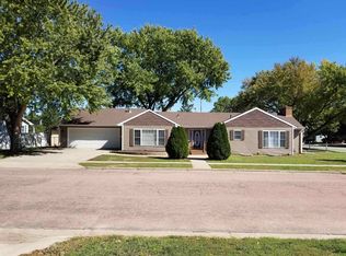 1200 E 15th St, Yankton, SD 57078