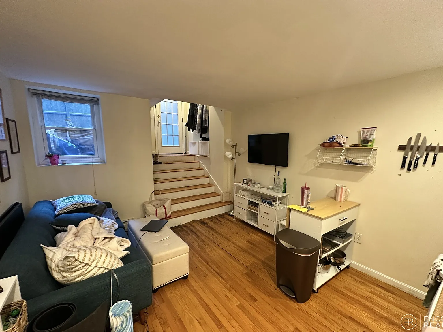 2 bed, 9999 sqft, $4,100 — Photo 3