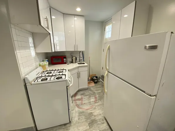 1635 Radcliff Ave #B, Bronx, NY 10462
