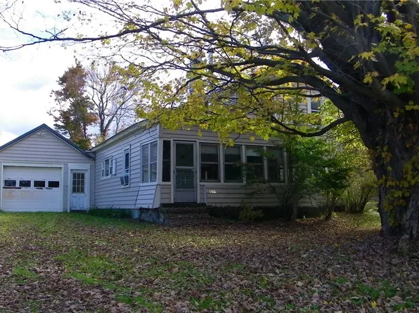 1090 County Route 38, Parish, NY 13131