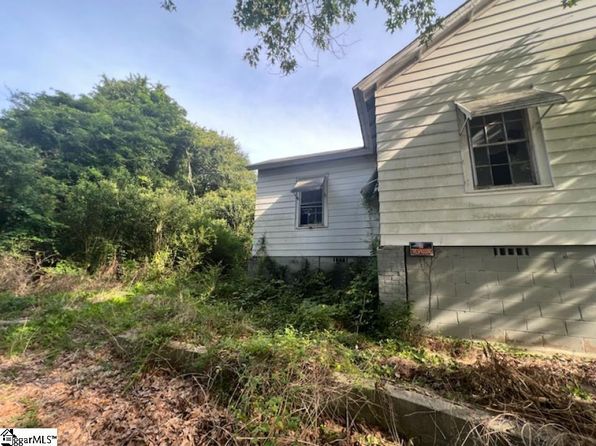 513 Bamberg St, Calhoun Falls, SC 29628