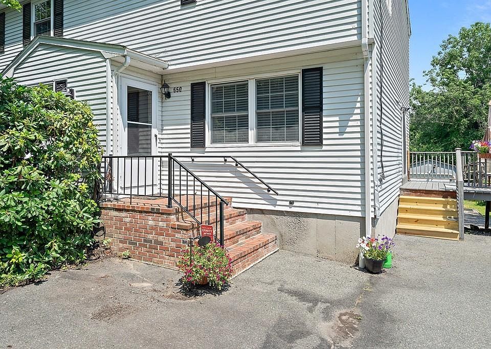 1st image of 550 Plymouth St #2