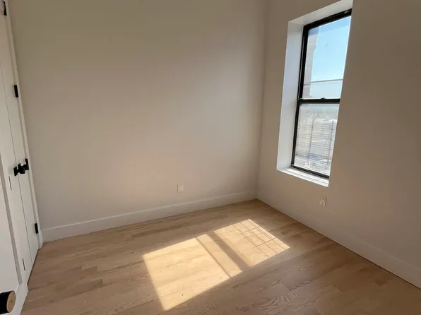 1063 Bedford Avenue image 1 of 14