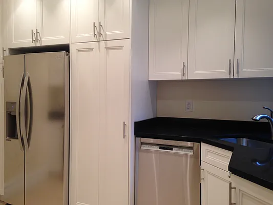 Sold by Roxann Realty LLC | media 8