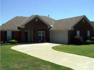 115 Grasmere Ct, Prattville, AL 36066