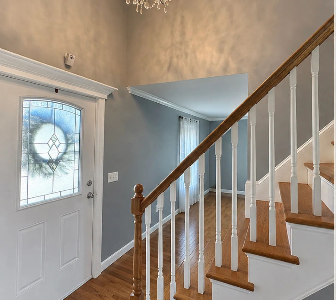 3 bed, 1.5 bath, 1443 sqft, $2,800 — Photo 2