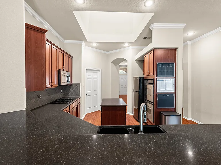 8004 Heritage Palms Trl — Photo 23